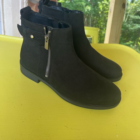 Clarks Memi Lo Black Boots - Picture 2 of 10